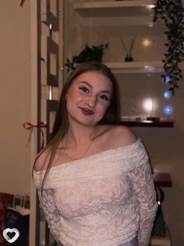 Алиса, 20, Челябинске — анкета №3540451