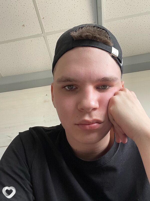 Артем, 23, Уфе — анкета №3541078