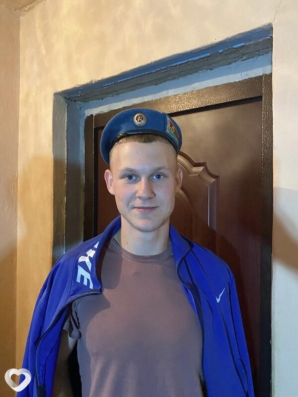 Виталий, 21, Жлобине — анкета №3541756