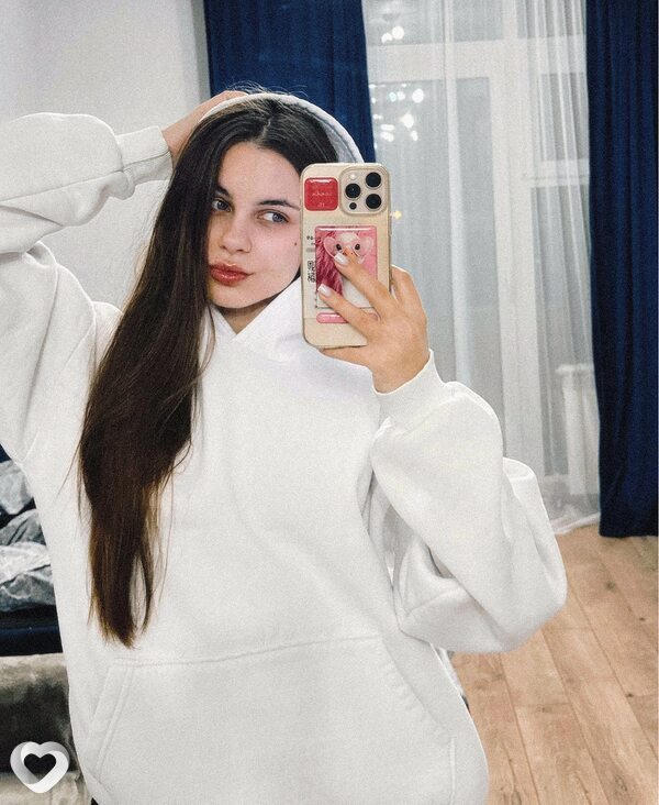 Яна, 21, Ростове-на-Дону — анкета №3542433