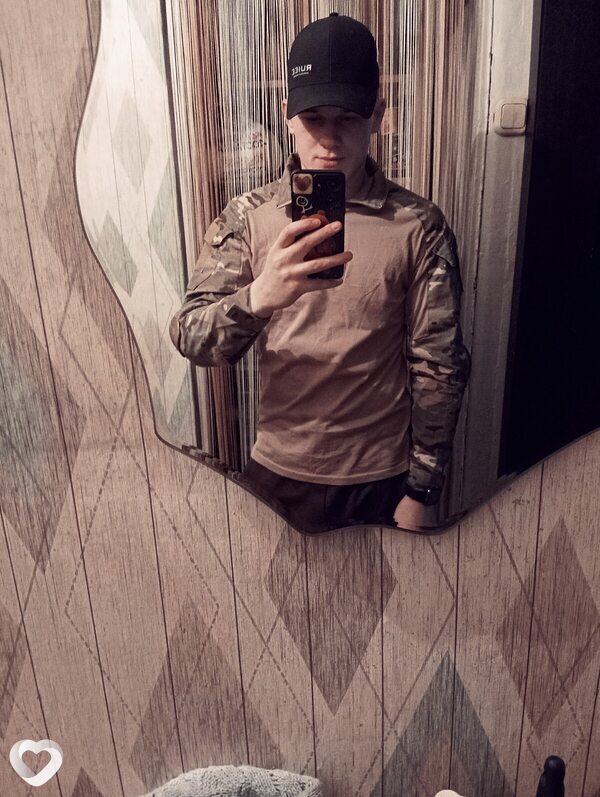 Максим, 23, Омске — анкета №3544577