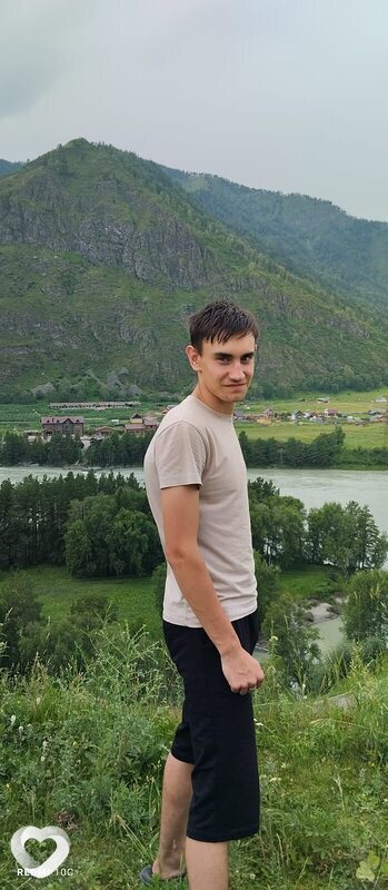 Кирилл, 18, Новоалтайске — анкета №3544877