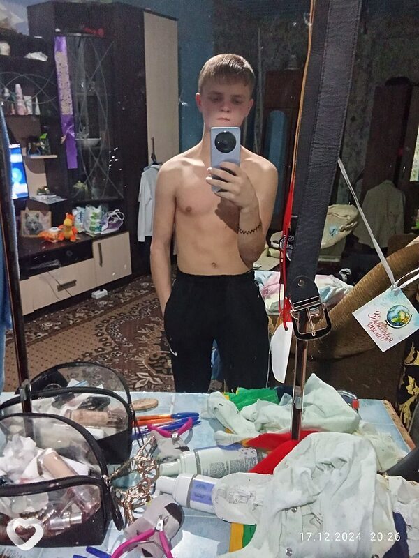 Иван, 19, Нижнеудинске — анкета №3544827