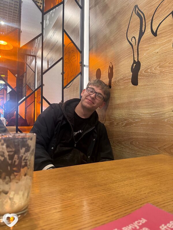 Даня, 26, Донецке — анкета №3544995