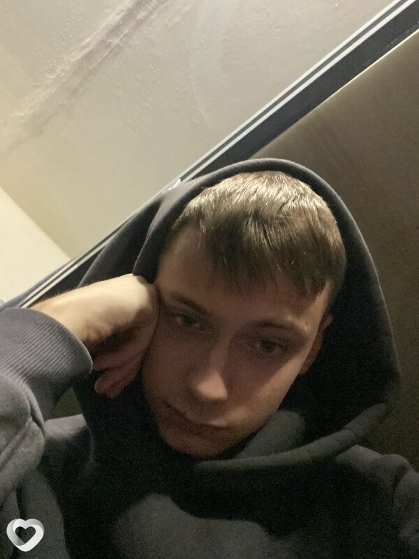 Андрей, 21, Брянске — анкета №3545411