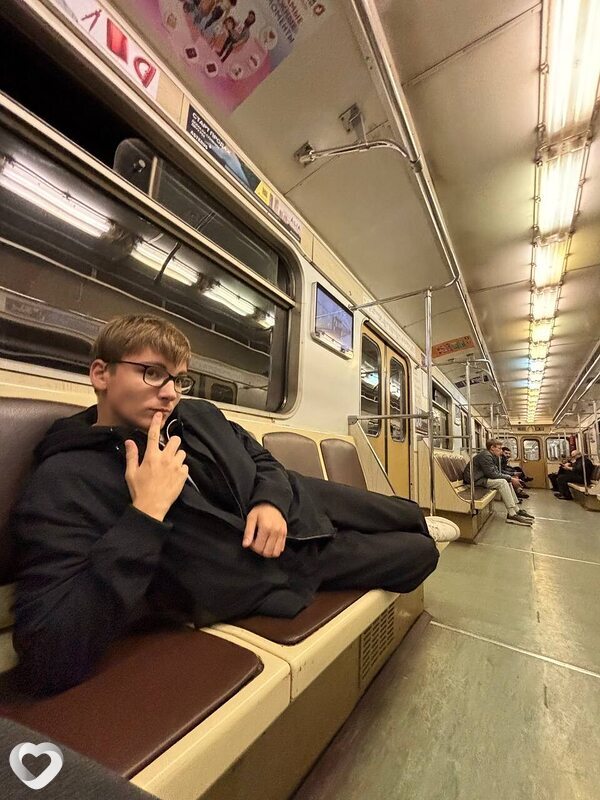 Ваня, 19, Москве — анкета №3546199