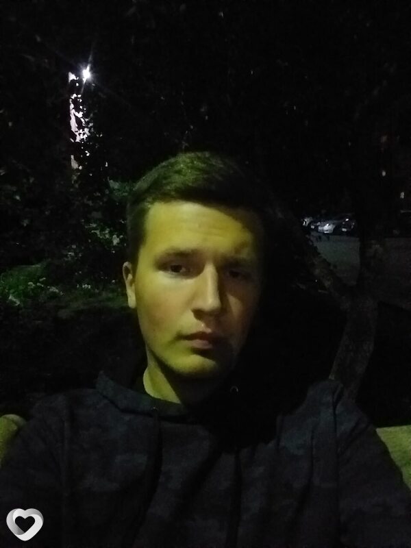 Артём, 25, Орске — анкета №3547182