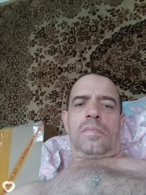 Денис, Уштобе