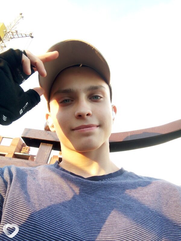 Владислав, 20, Юрге — анкета №3547285