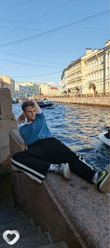 Илья, 22, Москве — анкета №3548507