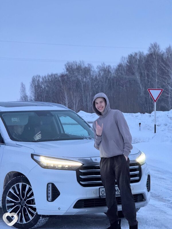 Алексей, 20, Новосибирске — анкета №3548751