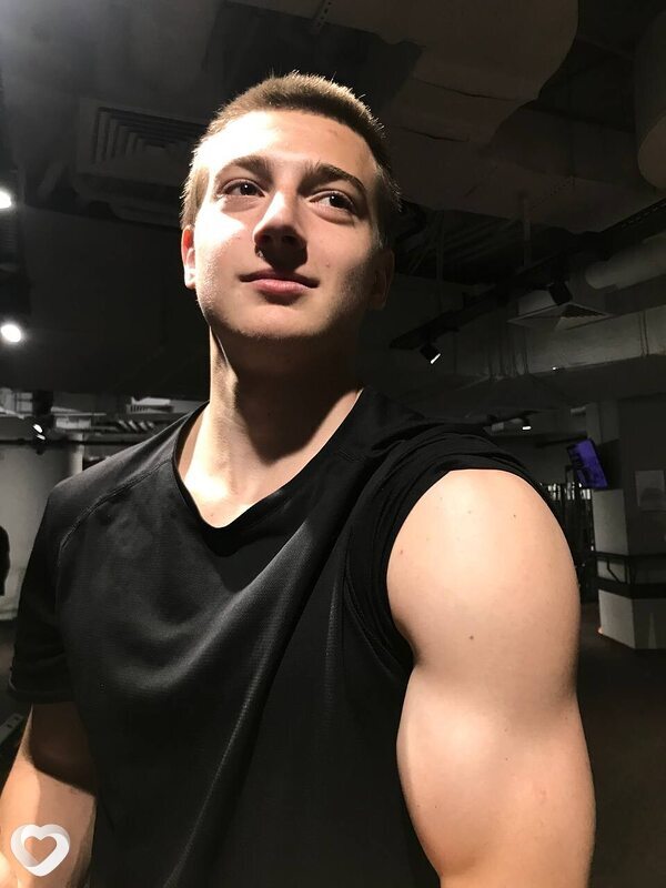 Антон, 19, Мытищах — анкета №3549145