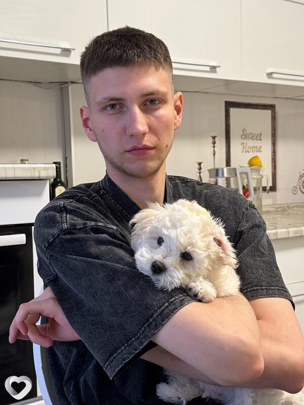 Лев, 23, Красноярске — анкета №3549410