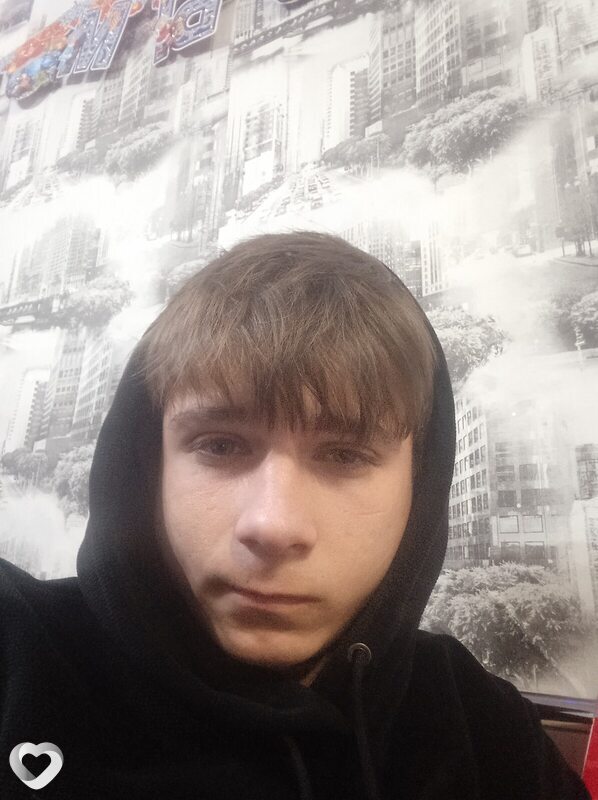 Евгений, 21, Новороссийске — анкета №3549272