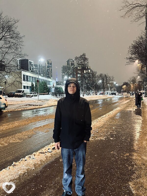 Юрий, 21, Москве — анкета №3549752