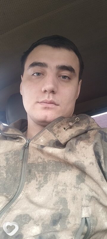 Илья, 26, Антраците — анкета №3550632