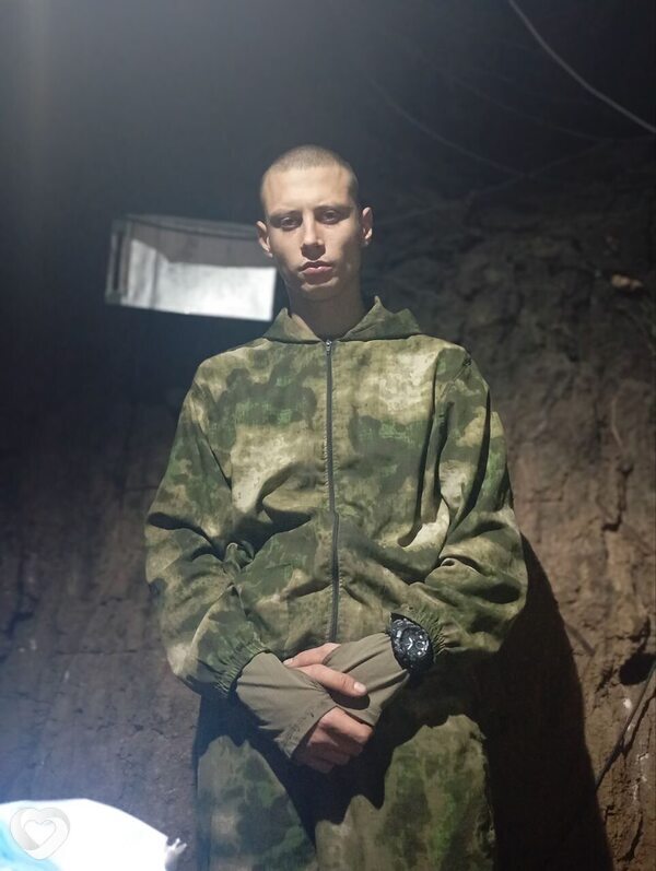 Александр, 22, Ульяновске — анкета №3550635