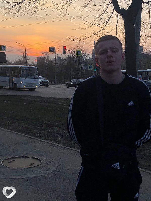 Владислав, 18, Орёл — анкета №3550736