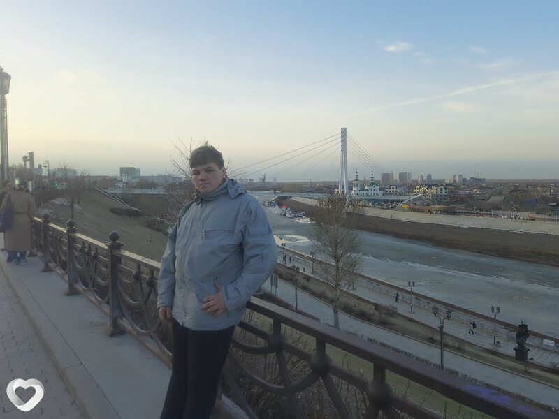 Валера, 19, Мегионе — анкета №3552389