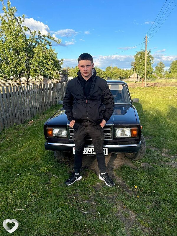 Денис, 21, Гомеле — анкета №3552797