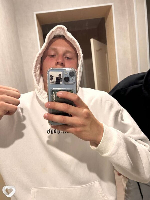 Александр, 21, Перми — анкета №3553403
