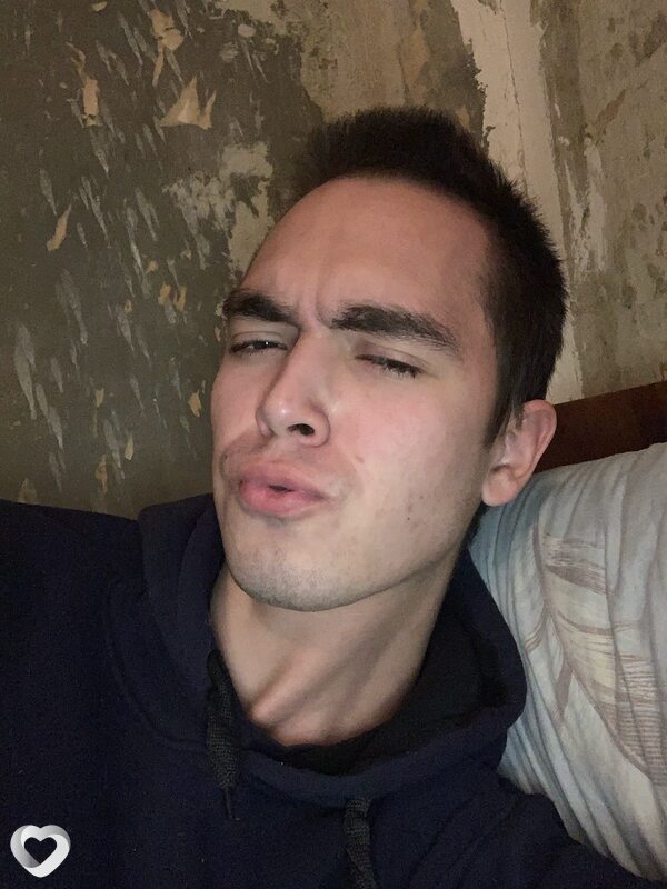 Артем, 22, Донецке — анкета №3553628