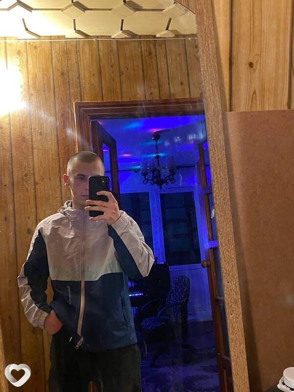 Максим, 18, Донецке — анкета №3554466