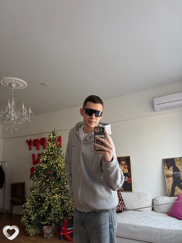 Денис, 20, Москве — анкета №3555987