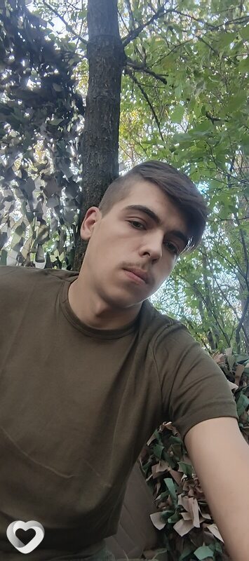 Александр, 21, Санкт-Петербурге — анкета №3556493
