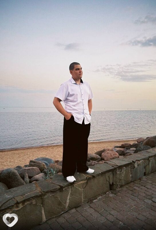 Артём, Колпино