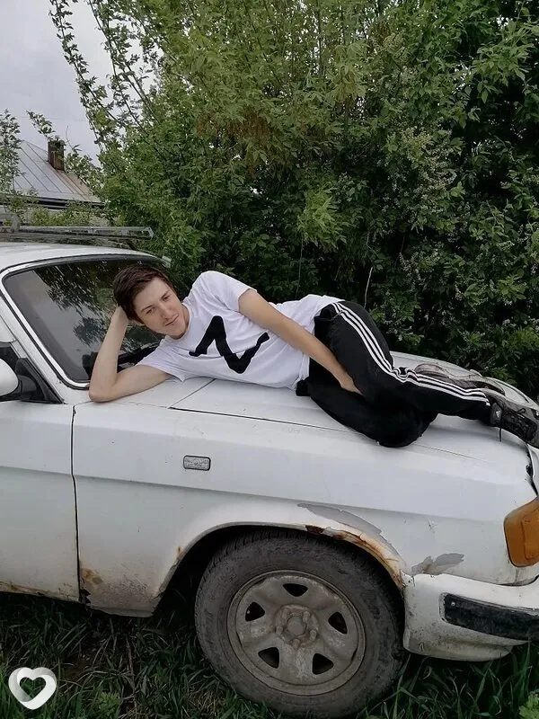 Рома, 20, Бийске — анкета №3557162