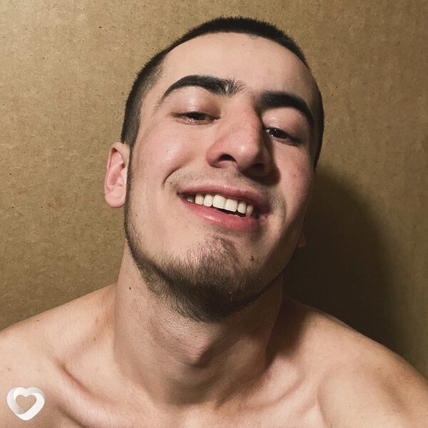Ibrohim, Пласт