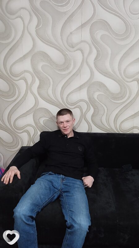 Виктор, 28, Белове — анкета №3557437
