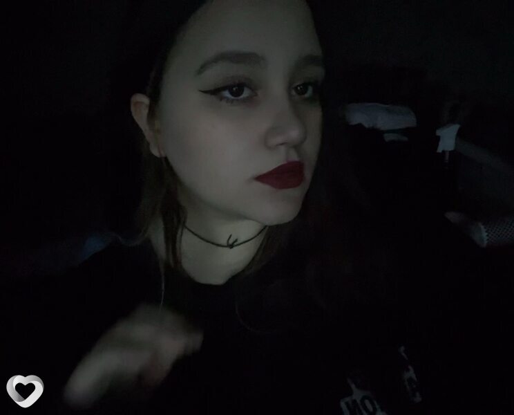 Amina, Артем