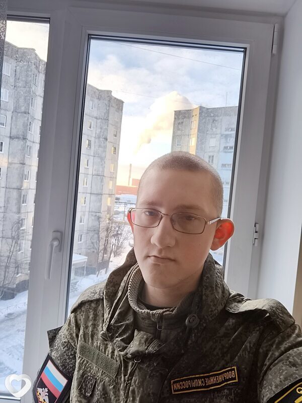 Максим, 20, Мурманске — анкета №3559260