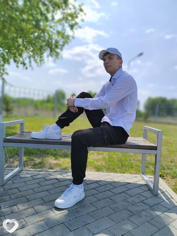 Александр, 21, Новосибирске — анкета №3561999