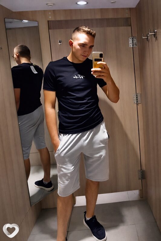 Андрей, 23, Бишкек — анкета №3562847