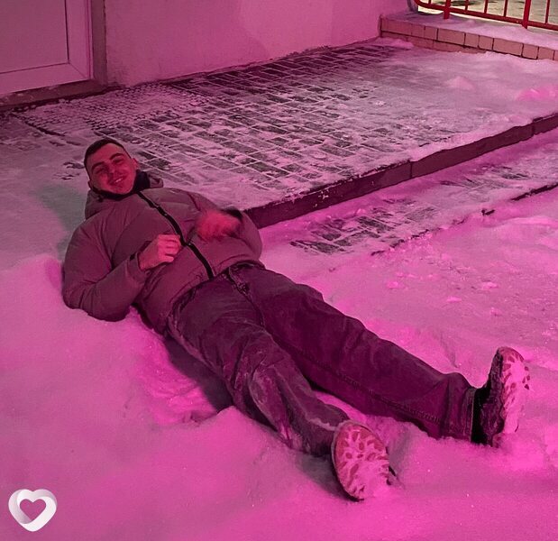 Дмитрий, 21, Пинске — анкета №3563077
