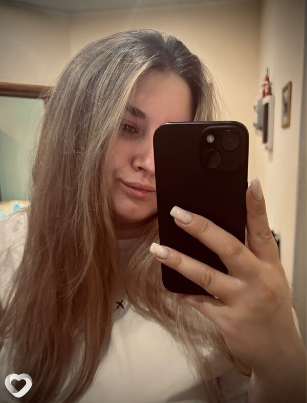 Елена, 22, Белогорске — анкета №3563219