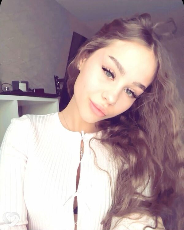 Арина, 20, Екатеринбурге — анкета №3563849