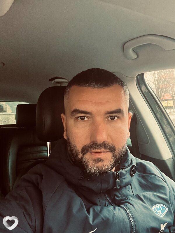 Adrian, Năvodari