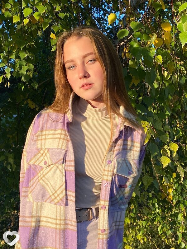 Катя, 21, Юрге — анкета №3565432