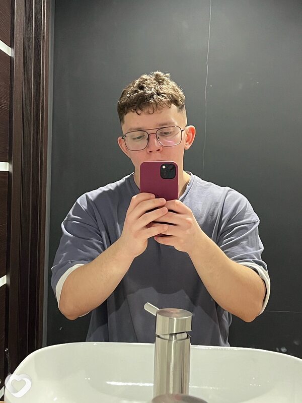 Сергей, 22, Новосибирске — анкета №3565326