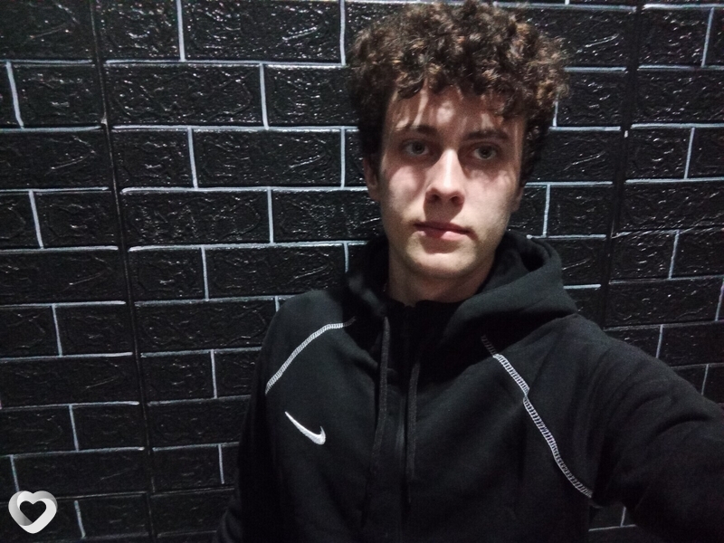 Илья, 22, Каменске-Шахтинском — анкета №3566109