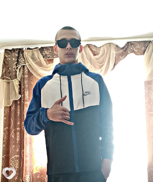 Евгений, 18, Белгороде — анкета №3566375