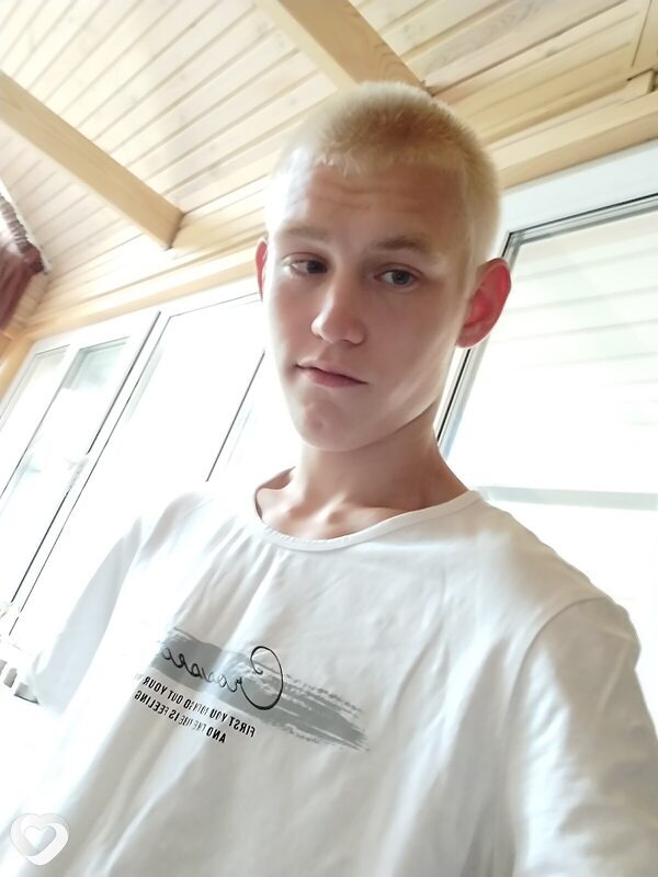 Денис, 21, Челябинске — анкета №3568354