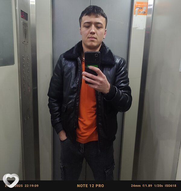 Алех, 27, Москве — анкета №3568718