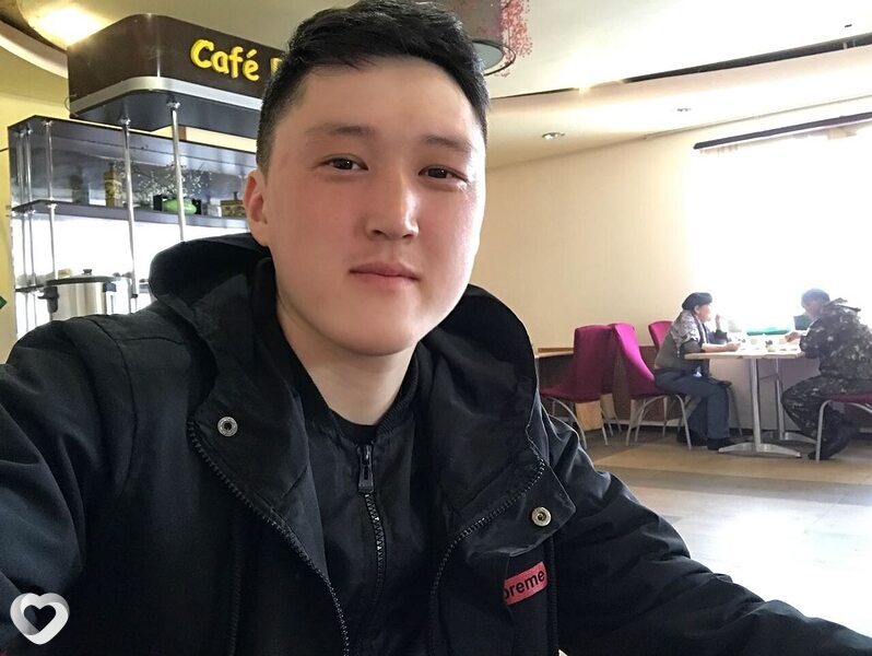 Maksim, 21, Якутске — анкета №3568915
