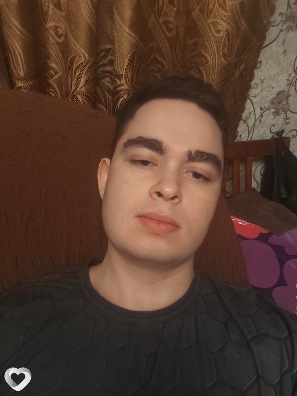 Максим, 22, Абакане — анкета №3568988