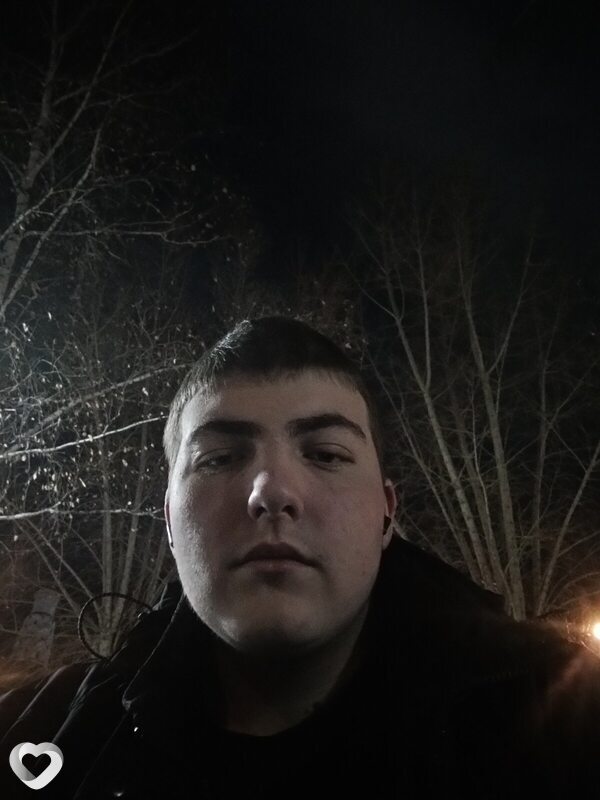 Максим, 18, Барнауле — анкета №3569768